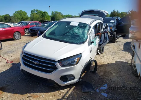 2018 Ford Escape Se z USA, uszkodzony, nr VIN 1FMCU9GD7JUB30894